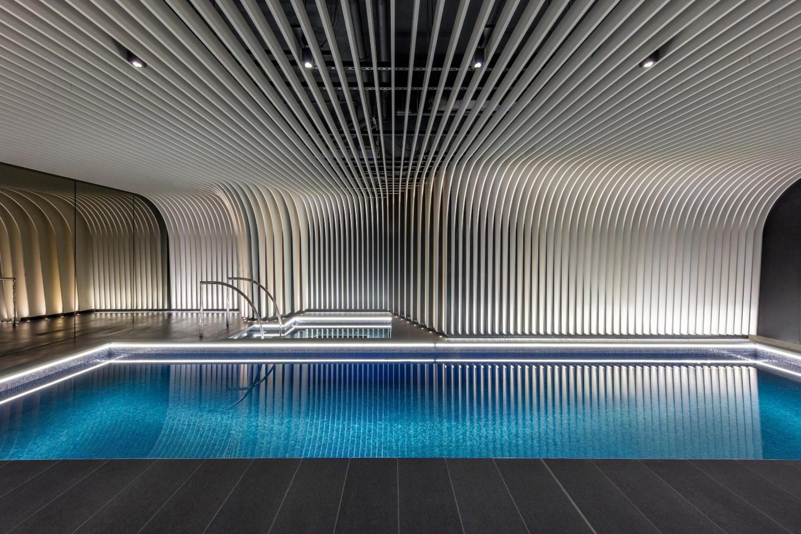 SKYE Suites Sydney — photo 4