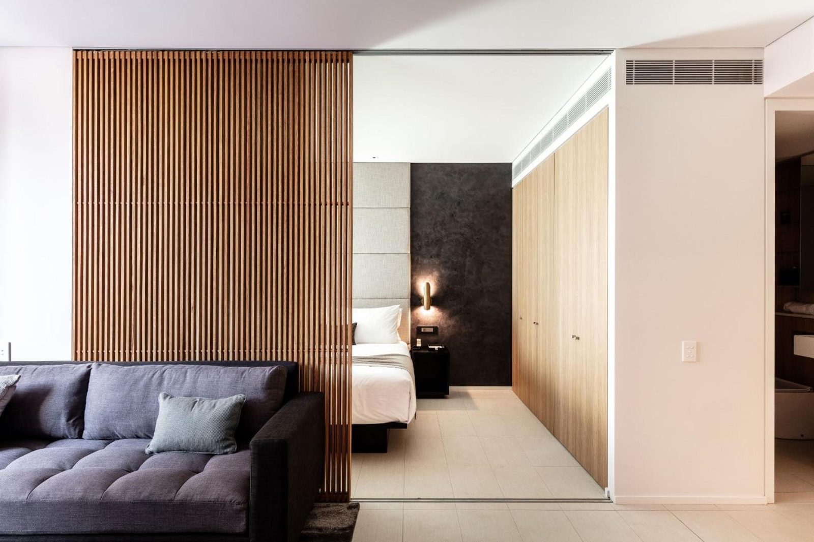 SKYE Suites Sydney — photo 3