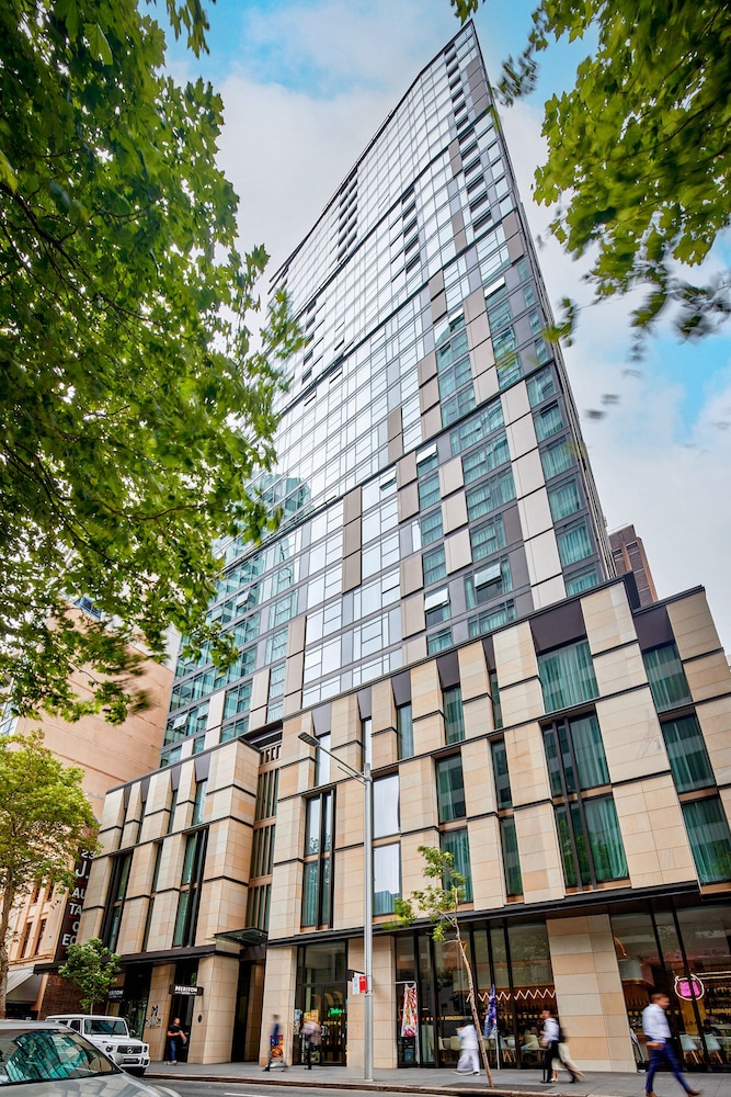 Meriton Suites Sussex Street — photo 2