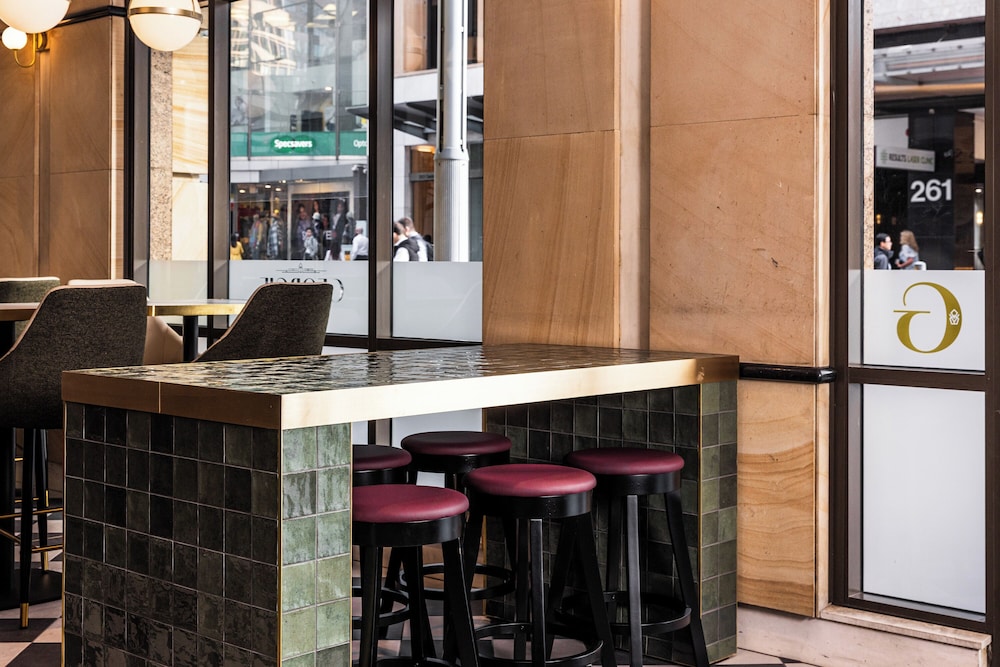 Mantra 2 Bond Street Sydney — photo 4