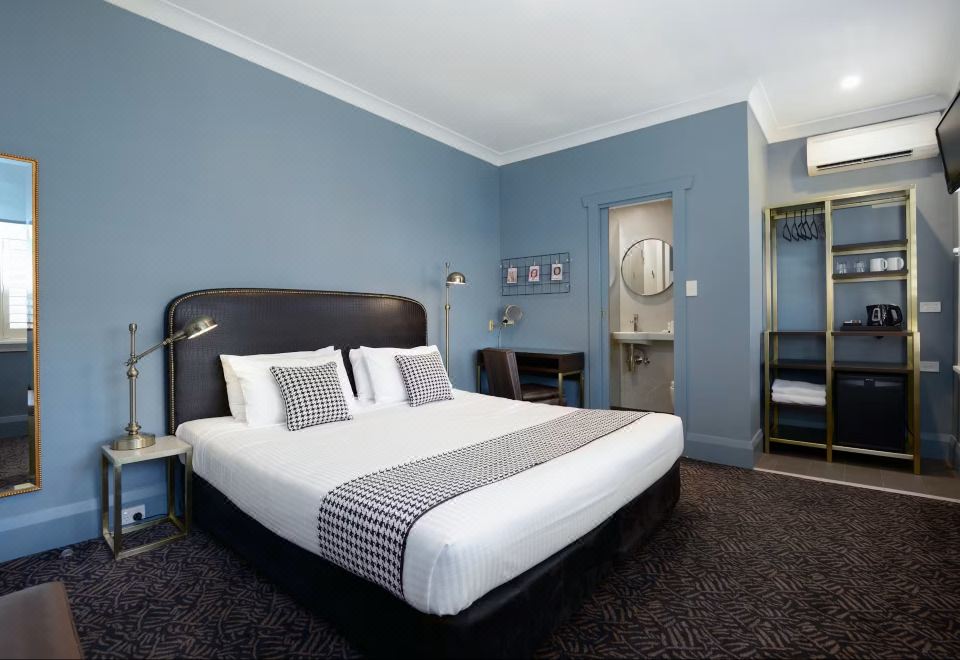 Hotel Emerald